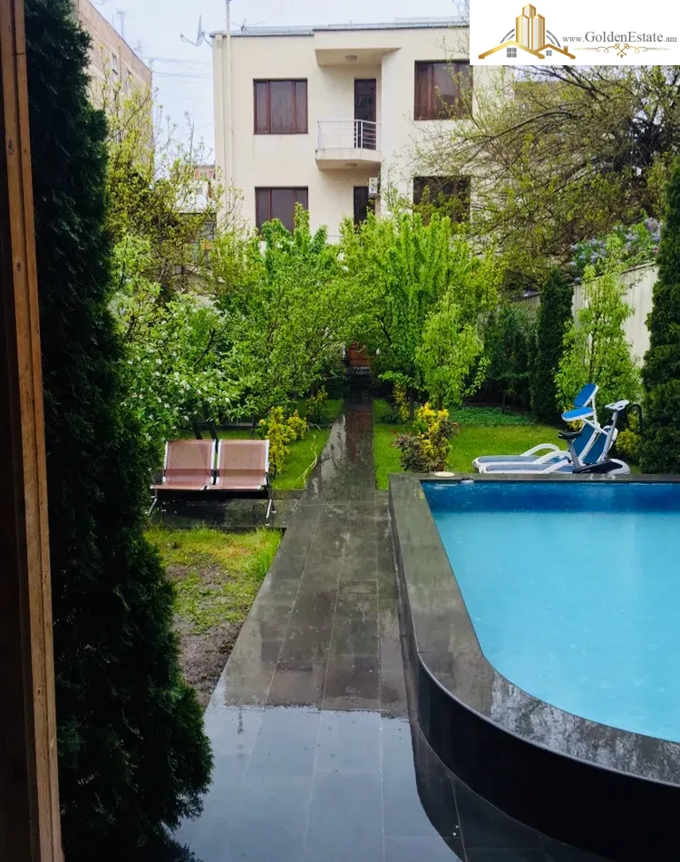 Երեք հարկանի տուն Սունդուկյան փողոցում Արաբկիրում, 1,000 քմ, 550 քմ հողի վրա, 3+ սանհանգույց