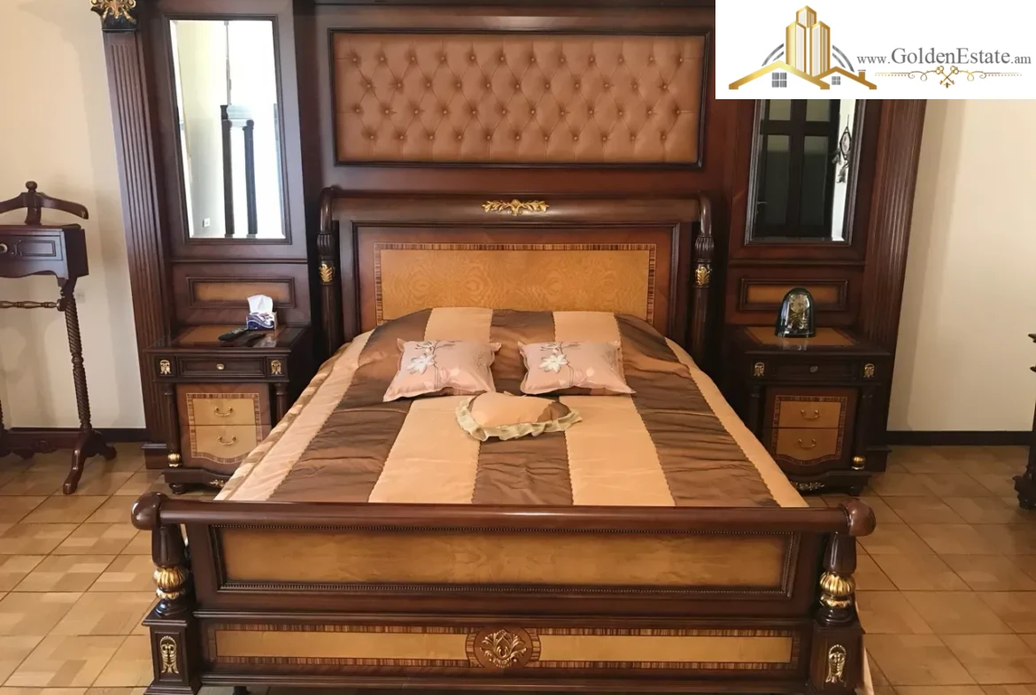 Երեք հարկանի տուն Սունդուկյան փողոցում Արաբկիրում, 1,000 քմ, 550 քմ հողի վրա, 3+ սանհանգույց