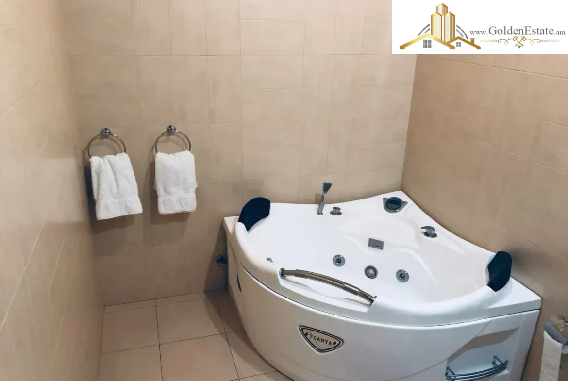 Երեք հարկանի տուն Սունդուկյան փողոցում Արաբկիրում, 1,000 քմ, 550 քմ հողի վրա, 3+ սանհանգույց