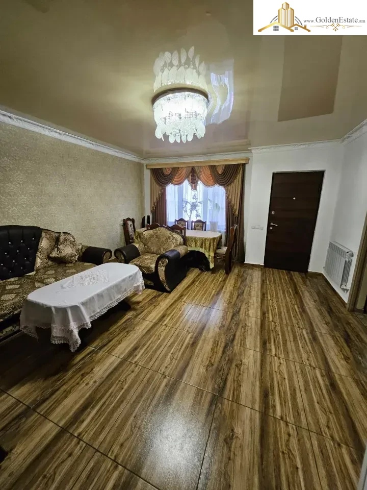 Երկու հարկանի քարե տուն Այգեկցու փողոցում Արաբկիրում, 168 քմ, 163 քմ հողի վրա