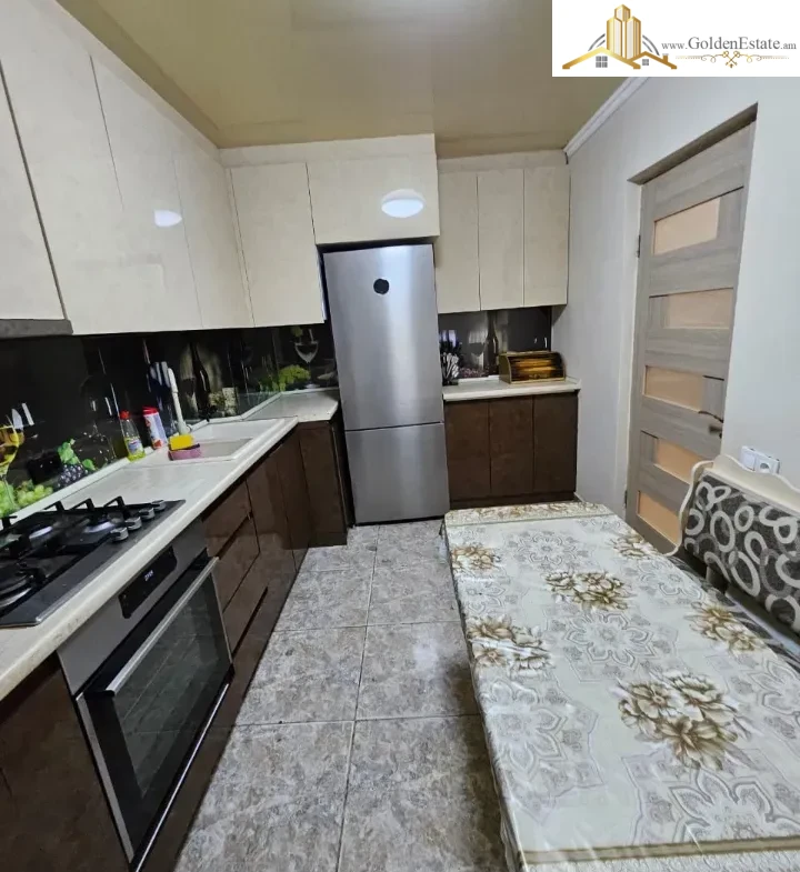 Երկու հարկանի քարե տուն Այգեկցու փողոցում Արաբկիրում, 168 քմ, 163 քմ հողի վրա