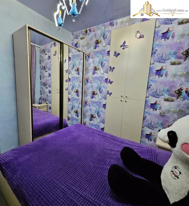 Երկու հարկանի քարե տուն Այգեկցու փողոցում Արաբկիրում, 168 քմ, 163 քմ հողի վրա