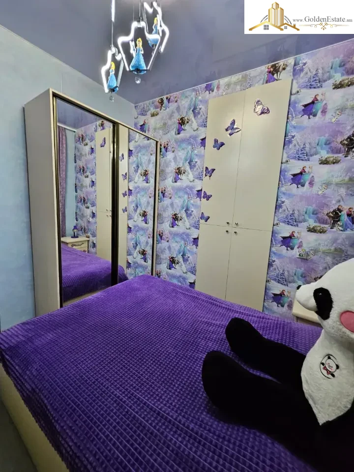 Երկու հարկանի քարե տուն Այգեկցու փողոցում Արաբկիրում, 168 քմ, 163 քմ հողի վրա