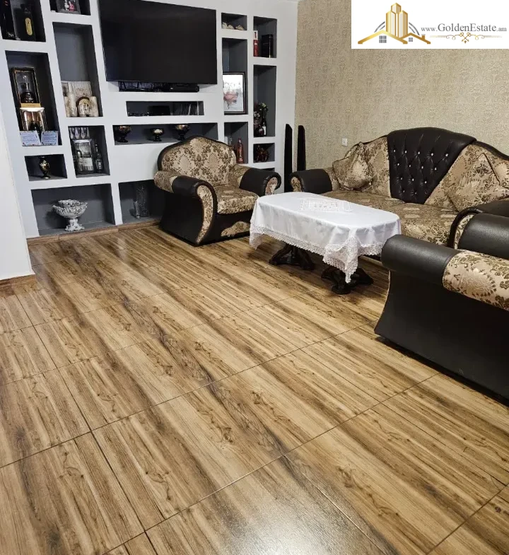 Երկու հարկանի քարե տուն Այգեկցու փողոցում Արաբկիրում, 168 քմ, 163 քմ հողի վրա