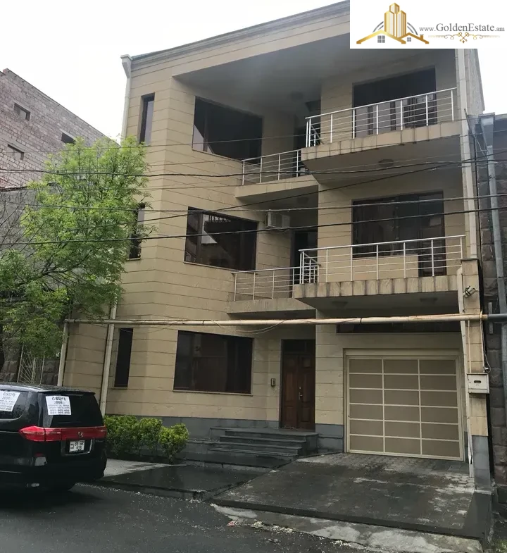 Երեք հարկանի տուն Սունդուկյան փողոցում Արաբկիրում, 1,000 քմ, 550 քմ հողի վրա, 3+ սանհանգույց