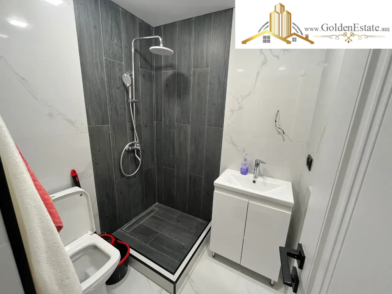 2 սենյականոց բնակարան Դավթաշեն 1-ին թաղամասում Դավթաշենում, 42 քմ, 5/9 հարկ