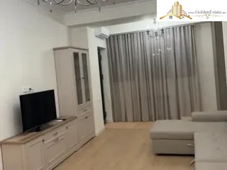 2 սենյականոց բնակարան Վիկտոր Համբարձումյան փողոցում Արաբկիրում, 75 քմ, 6/9 հարկ, բարձր առաստաղներ