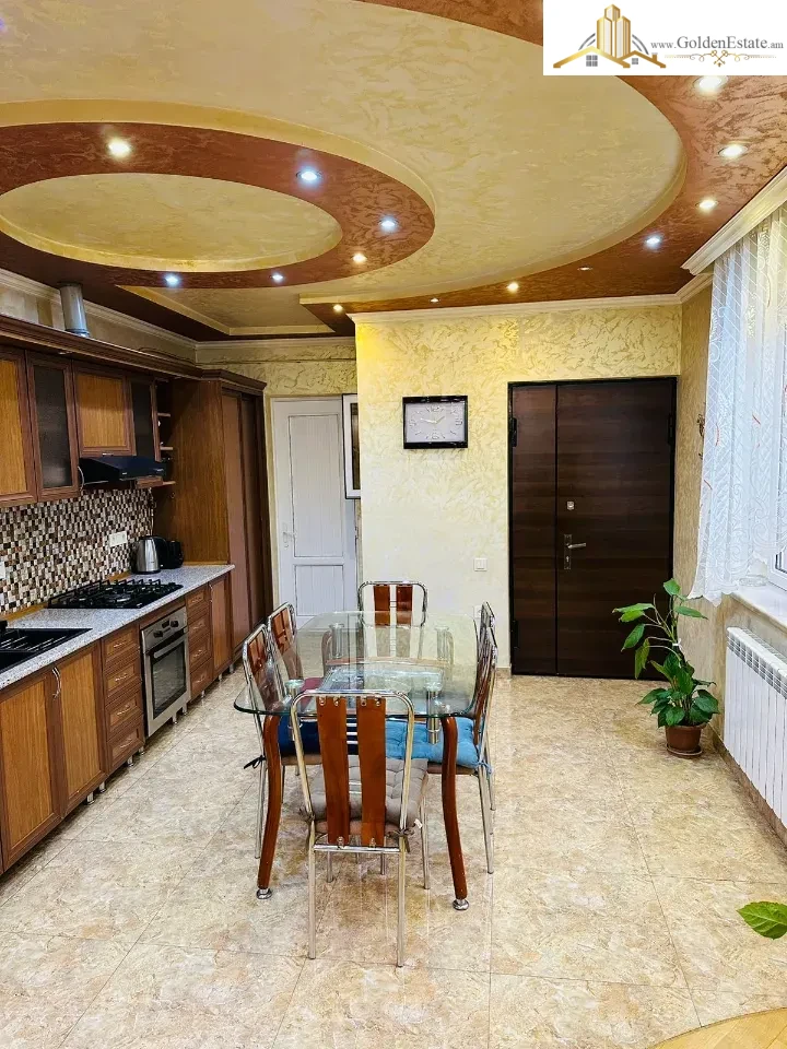 Մեկ հարկանի քարե տուն Նոր Արեշի 12-րդ փողոցում Էրեբունիում, 140 քմ, 217 քմ հողի վրա, 3+ սանհանգույց