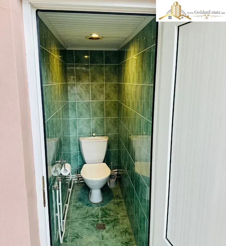 Մեկ հարկանի քարե տուն Նոր Արեշի 12-րդ փողոցում Էրեբունիում, 140 քմ, 217 քմ հողի վրա, 3+ սանհանգույց