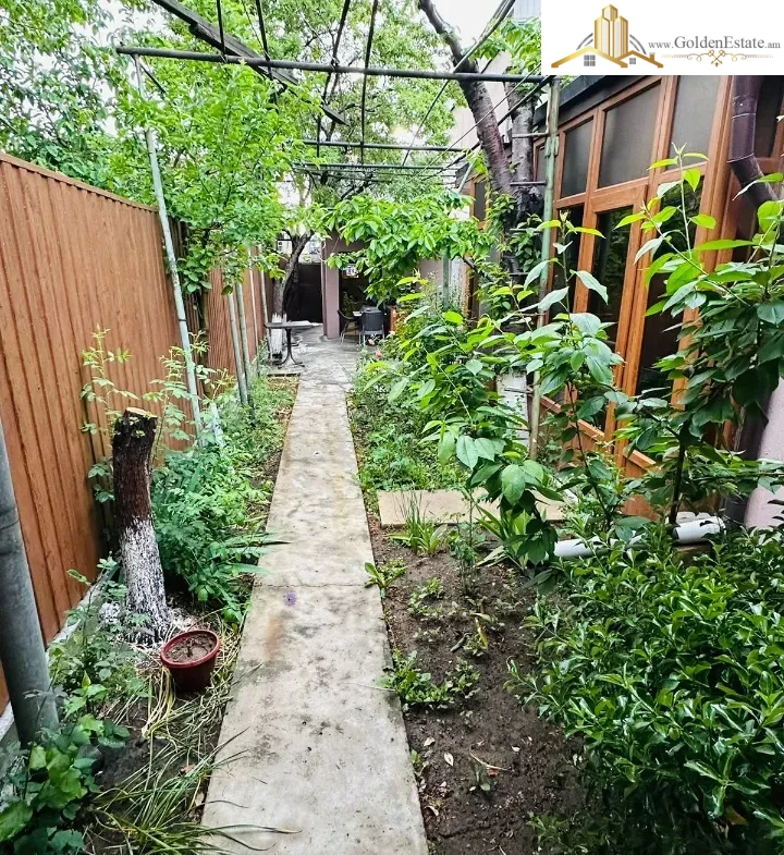 Մեկ հարկանի քարե տուն Նոր Արեշի 12-րդ փողոցում Էրեբունիում, 140 քմ, 217 քմ հողի վրա, 3+ սանհանգույց