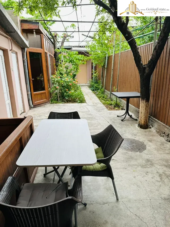 Մեկ հարկանի քարե տուն Նոր Արեշի 12-րդ փողոցում Էրեբունիում, 140 քմ, 217 քմ հողի վրա, 3+ սանհանգույց