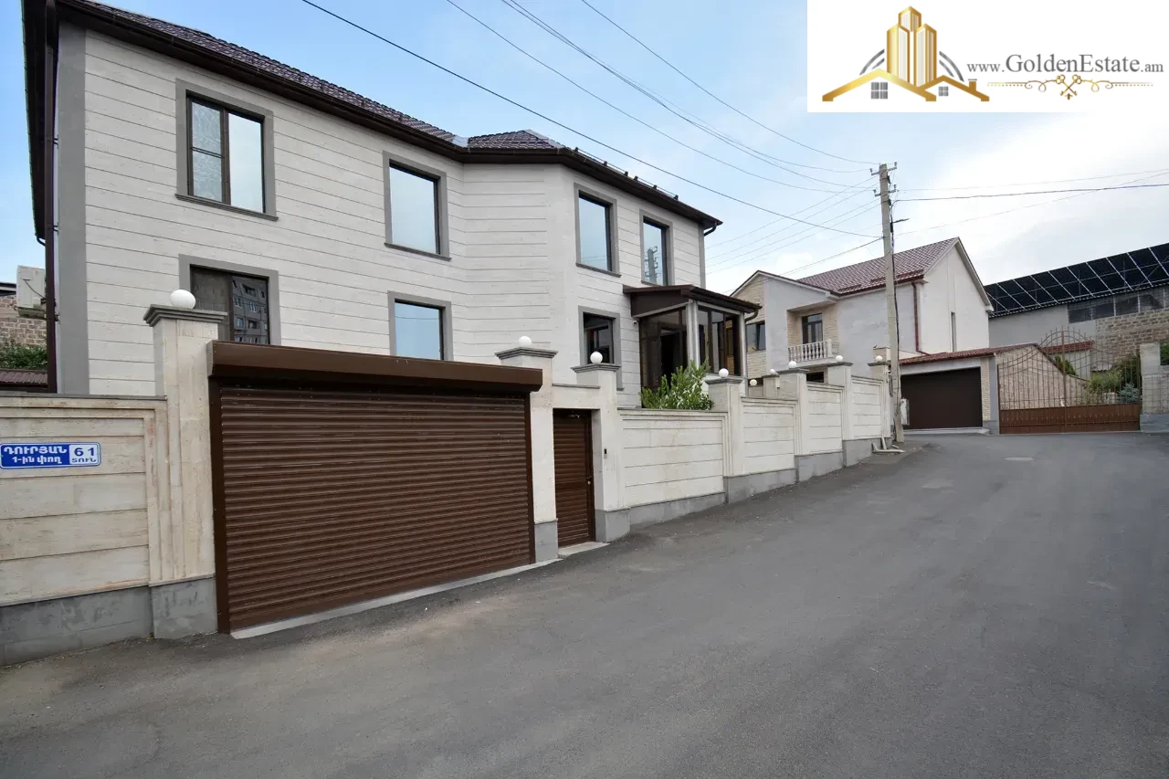 Երեք հարկանի տուն Պետրոս Դուրյանի 1-ին փողոցում Ավանում, 440 քմ, 500 քմ հողի վրա, 3+ սանհանգույց