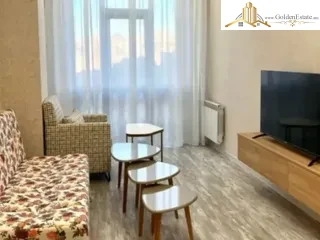 2 սենյականոց բնակարան Վիկտոր Համբարձումյան փողոցում Արաբկիրում, 75 քմ, 6/9 հարկ, բարձր առաստաղներ