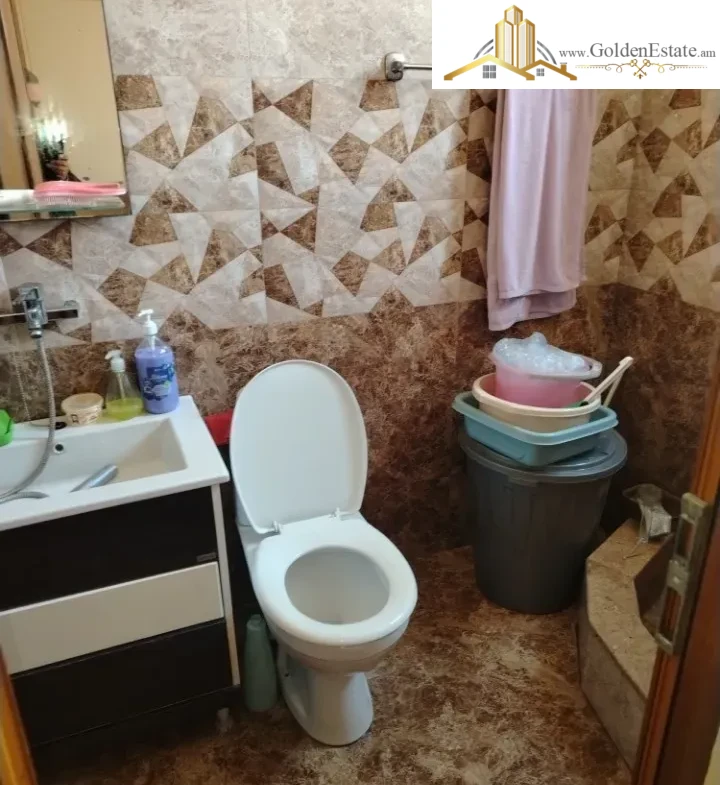 2 սենյականոց բնակարան Դավթաշեն 4-րդ թաղամասում Դավթաշենում, 54 քմ, 2/2 հարկ, բարձր առաստաղներ