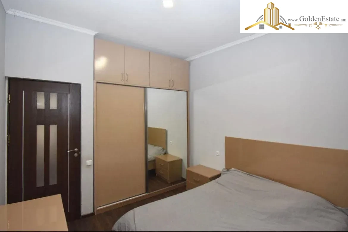 Երկու հարկանի քարե տուն Ծարավ Աղբյուրի փողոցում Ավանում, 152 քմ, 300 քմ հողի վրա, 2 սանհանգույց