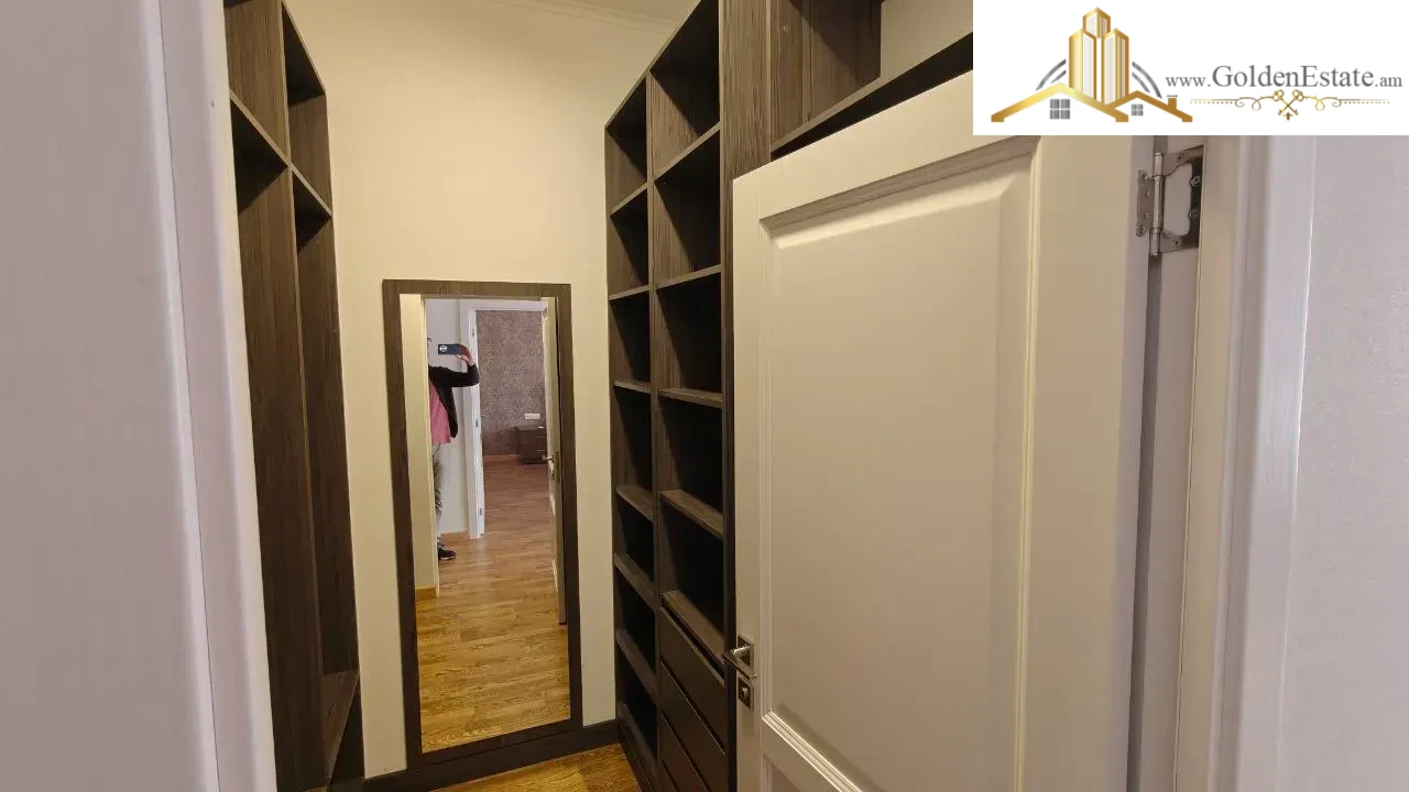 Երկու հարկանի թաունհաուզ Ղափանցյան փողոցում Արաբկիրում, 200 քմ, 550 քմ հողի վրա, 3+ սանհանգույց