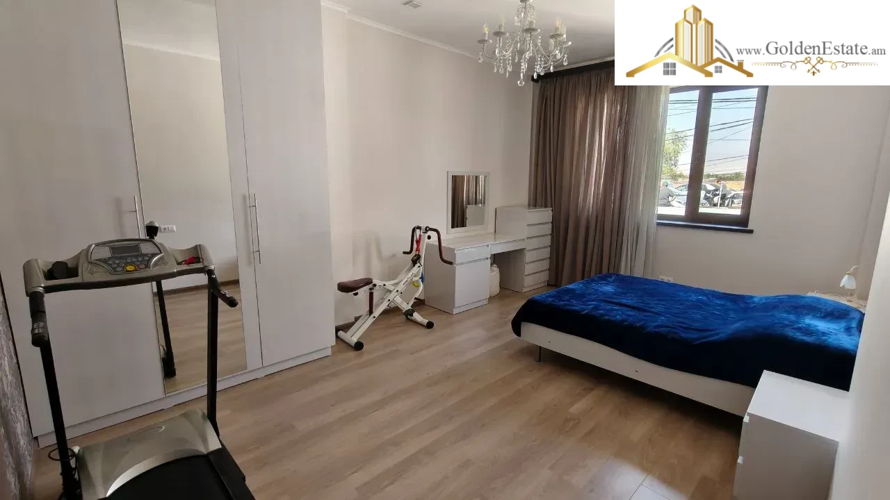 Երկու հարկանի թաունհաուզ Ղափանցյան փողոցում Արաբկիրում, 200 քմ, 550 քմ հողի վրա, 3+ սանհանգույց