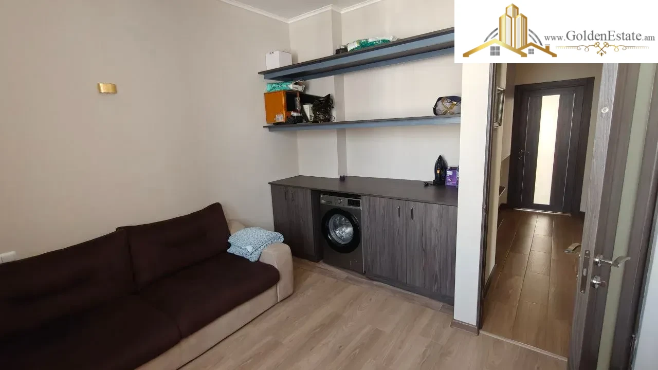 Երկու հարկանի թաունհաուզ Ղափանցյան փողոցում Արաբկիրում, 200 քմ, 550 քմ հողի վրա, 3+ սանհանգույց