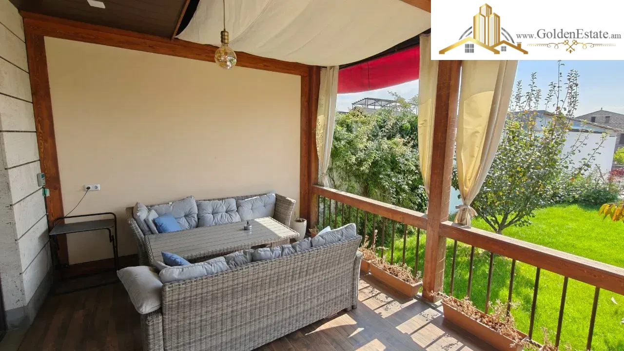 Երկու հարկանի թաունհաուզ Ղափանցյան փողոցում Արաբկիրում, 200 քմ, 550 քմ հողի վրա, 3+ սանհանգույց