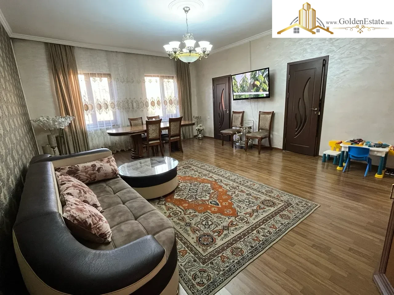 Երկու հարկանի քարե տուն, Դավթաշեն վարչական շրջան Դավթաշենում, 250 քմ, 650 քմ հողի վրա, 2 սանհանգույց