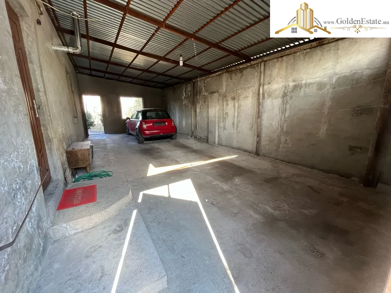 Երկու հարկանի քարե տուն, Դավթաշեն վարչական շրջան Դավթաշենում, 250 քմ, 650 քմ հողի վրա, 2 սանհանգույց