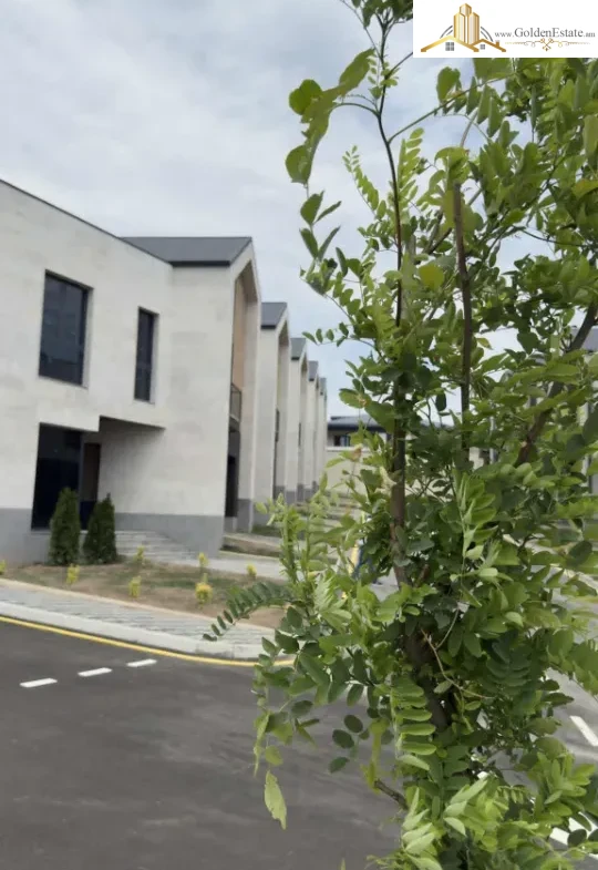 Երկու հարկանի թաունհաուզ Գ-1 թաղամասում Աջափնյակում, 169 քմ, 137 քմ հողի վրա, 3+ սանհանգույց