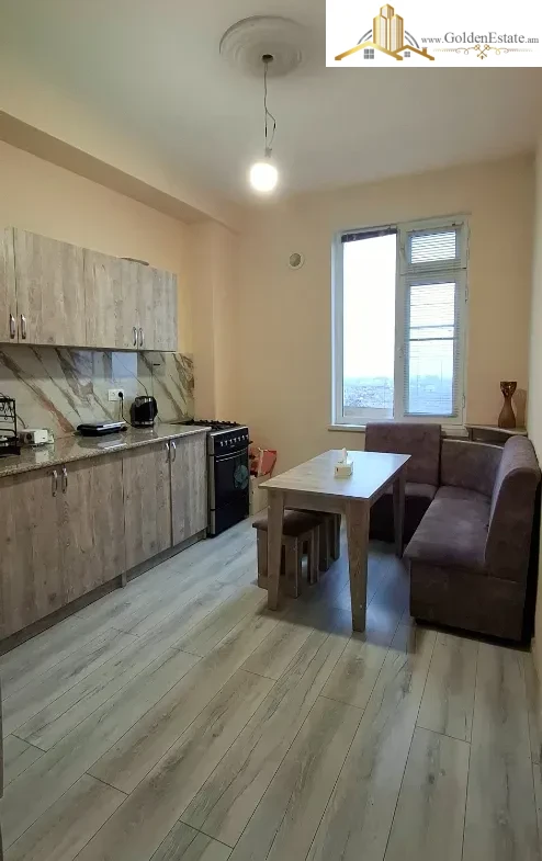 2 սենյականոց բնակարան Լուկաշինի փողոցում Աջափնյակում, 51 քմ, բարձր առաստաղներ, քարե շենք