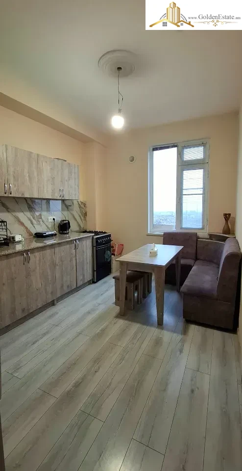 2 սենյականոց բնակարան Լուկաշինի փողոցում Աջափնյակում, 51 քմ, բարձր առաստաղներ, քարե շենք