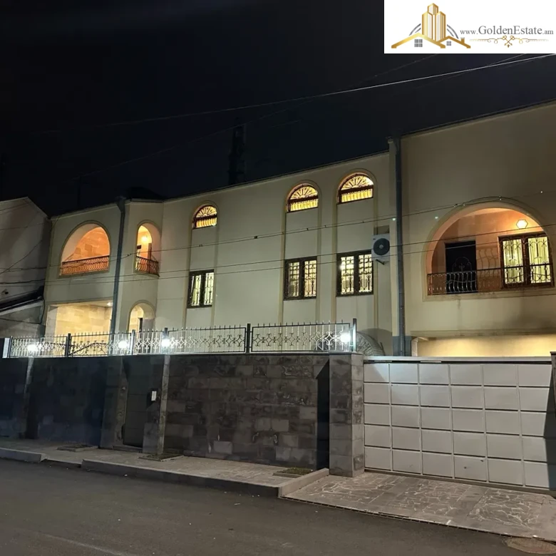 Երեք հարկանի տուն Սարգիս Բաղդասարյան փողոցում Նորք-Մարաշում, 600 քմ, 558 քմ հողի վրա, 3+ սանհանգույց