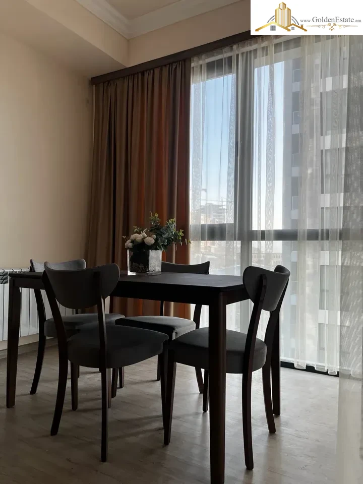 2 սենյականոց բնակարան նորակառույց շենքում Կարապետ Ուլնեցու փողոցում Արաբկիրում, 73 քմ, 6/16 հարկ