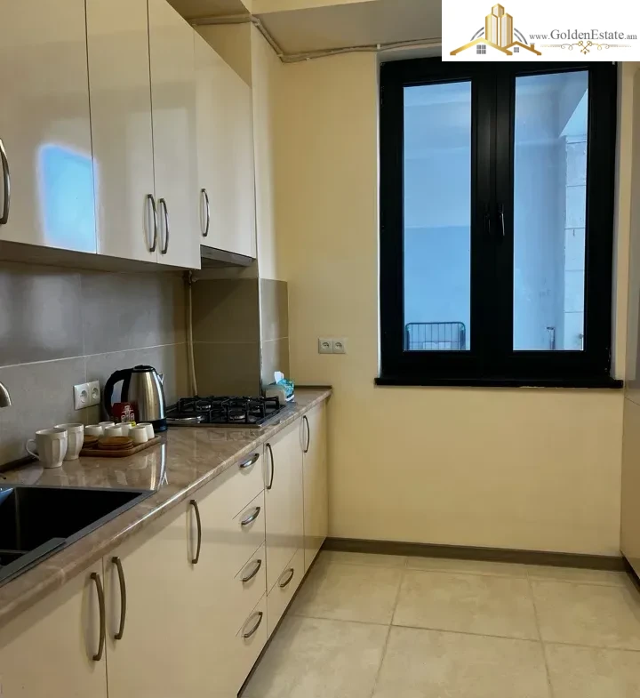 2 սենյականոց բնակարան նորակառույց շենքում Կարապետ Ուլնեցու փողոցում Արաբկիրում, 73 քմ, 6/16 հարկ