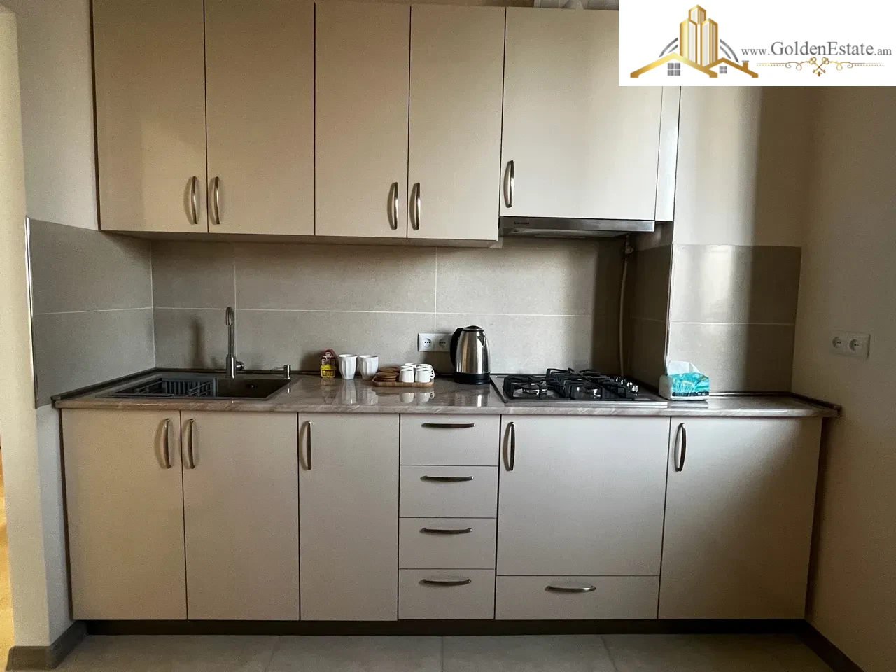 2 սենյականոց բնակարան նորակառույց շենքում Կարապետ Ուլնեցու փողոցում Արաբկիրում, 73 քմ, 6/16 հարկ