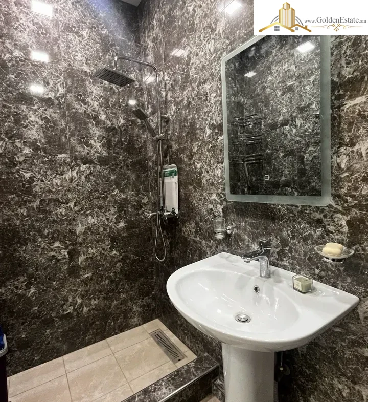 2 սենյականոց բնակարան նորակառույց շենքում Կարապետ Ուլնեցու փողոցում Արաբկիրում, 73 քմ, 6/16 հարկ