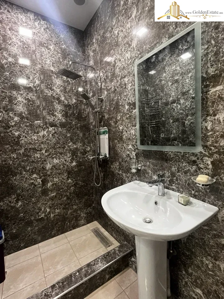 2 սենյականոց բնակարան նորակառույց շենքում Կարապետ Ուլնեցու փողոցում Արաբկիրում, 73 քմ, 6/16 հարկ