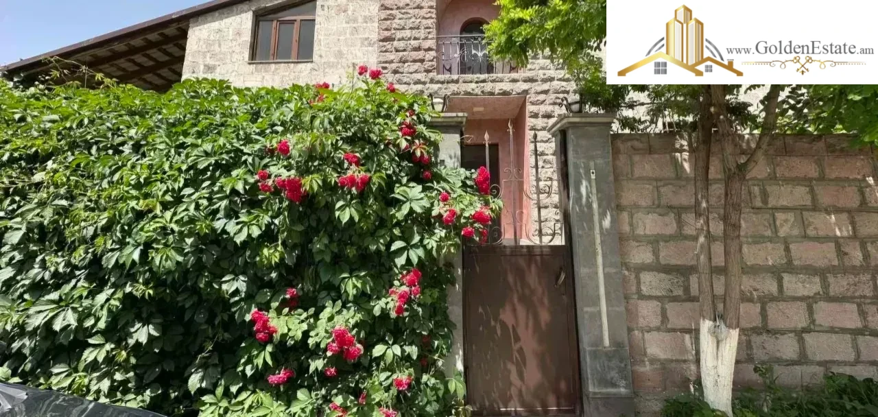 Երկու հարկանի քարե տուն Պարույր Սևակ թաղամասի 20-րդ փողոցի 3-րդ փակուղիում Ավանում, 300 քմ