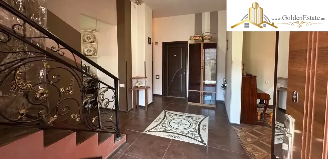 Երկու հարկանի քարե տուն Պարույր Սևակ թաղամասի 20-րդ փողոցի 3-րդ փակուղիում Ավանում, 300 քմ
