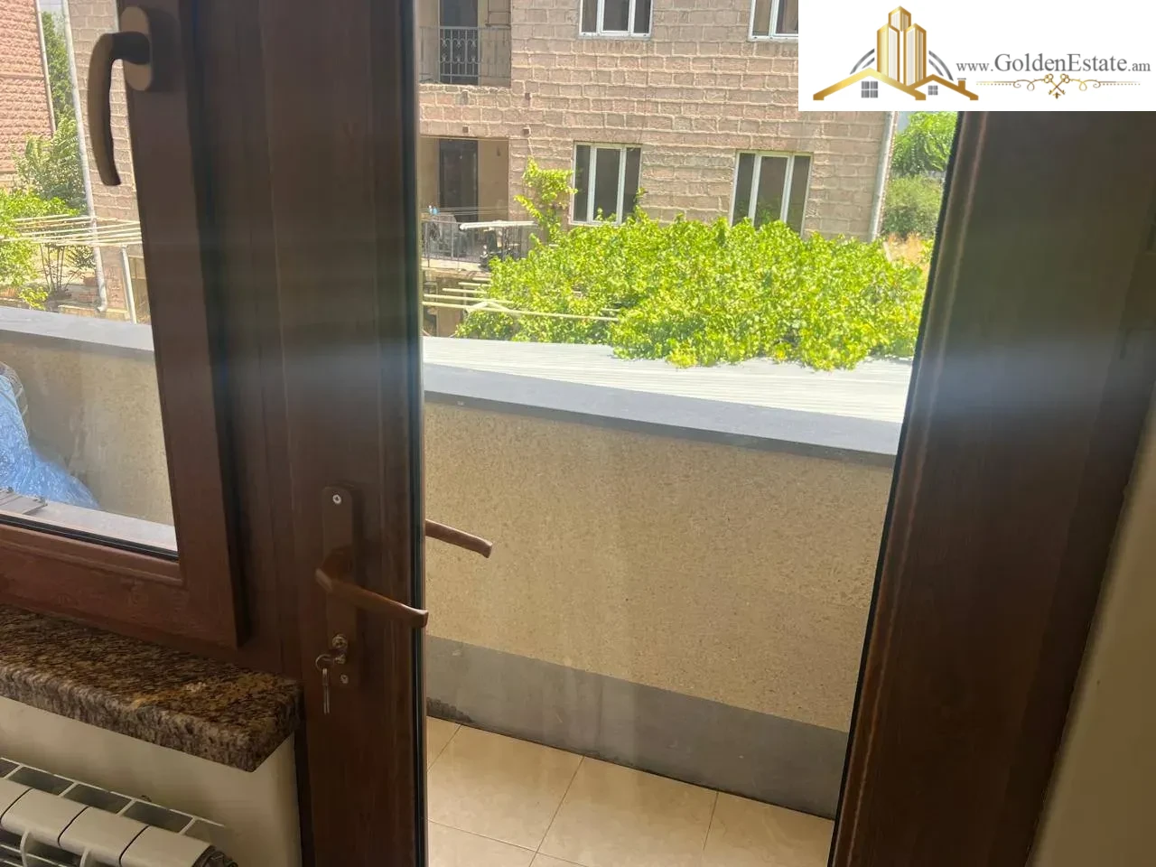 3 սենյականոց բնակարան Նաիրի Զարյան փողոցում Արաբկիրում, 80 քմ, 2/5 հարկ, 2 սանհանգույց