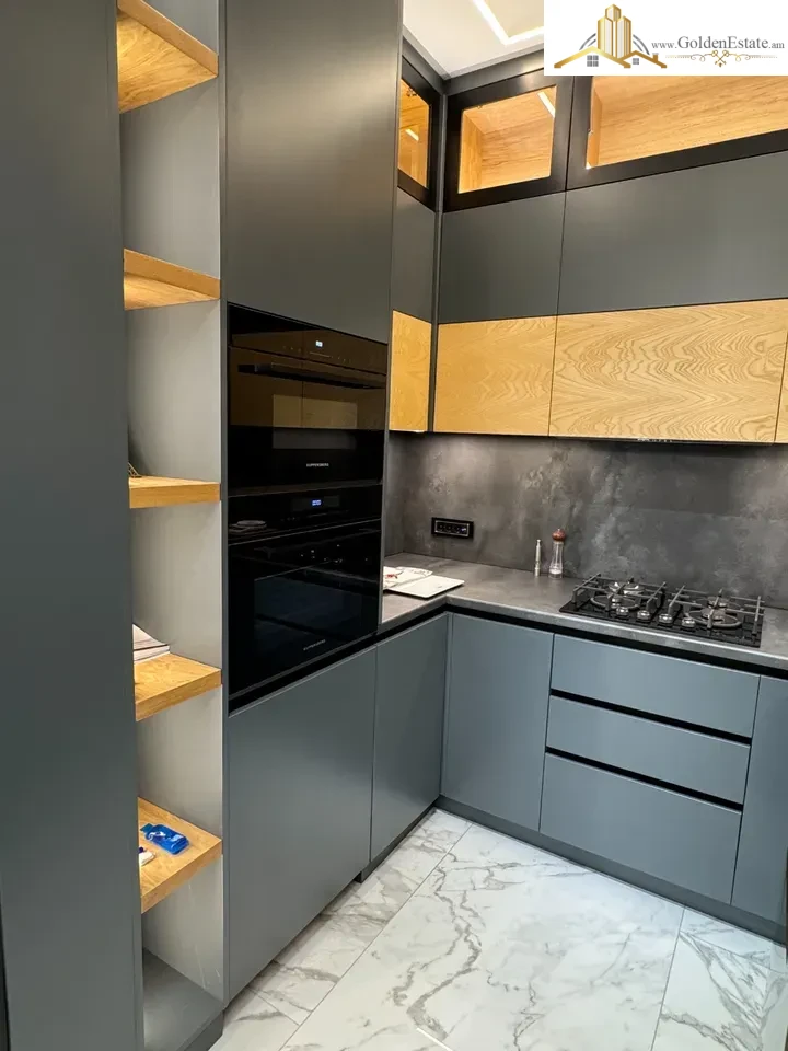 2 սենյականոց բնակարան նորակառույց շենքում Կոմիտասի պողոտայում Արաբկիրում, 76 քմ, նախավերջին հարկ