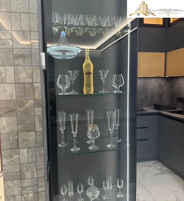 2 սենյականոց բնակարան նորակառույց շենքում Կոմիտասի պողոտայում Արաբկիրում, 76 քմ, նախավերջին հարկ