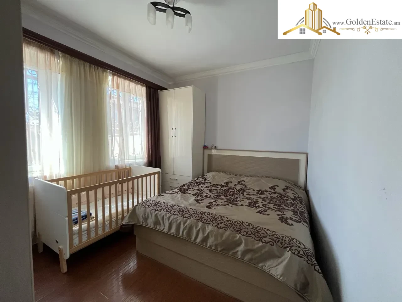 Մեկ հարկանի քարե տուն Քանաքեռ-Զեյթունում, 140 քմ, 190 քմ հողի վրա