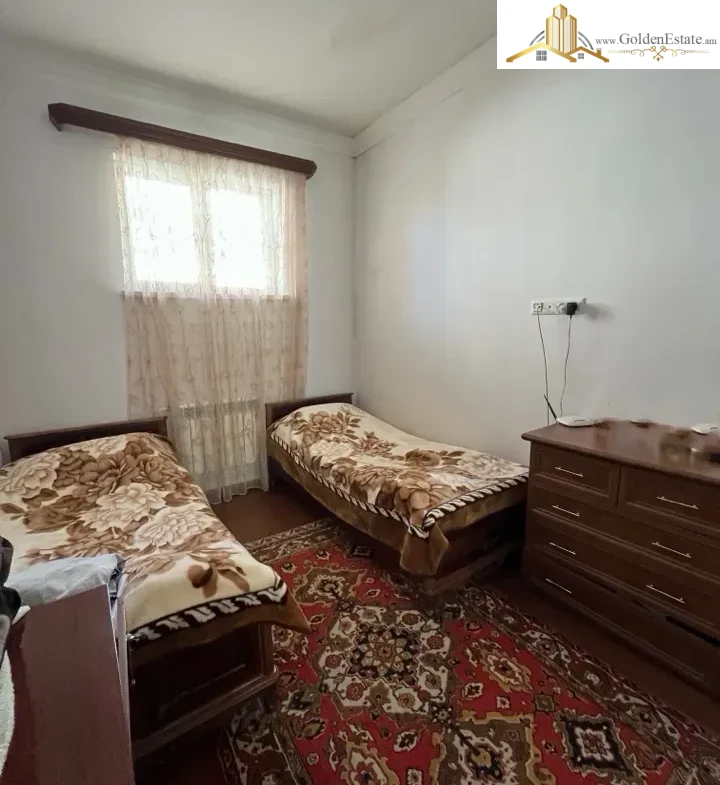 Մեկ հարկանի քարե տուն Քանաքեռ-Զեյթունում, 140 քմ, 190 քմ հողի վրա