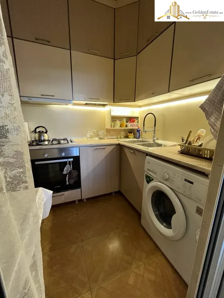 Մեկ հարկանի քարե տուն Քանաքեռ-Զեյթունում, 140 քմ, 190 քմ հողի վրա