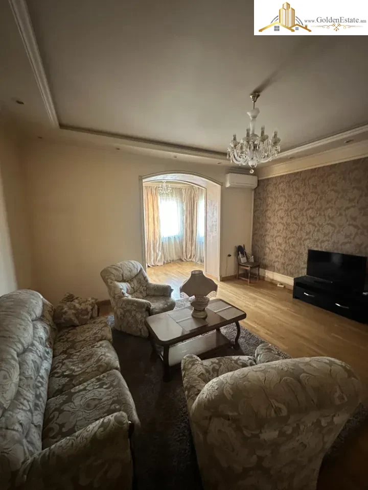 3 սենյականոց բնակարան Կիևյան փողոցում Արաբկիրում, 70 քմ, բարձր առաստաղներ, քարե շենք