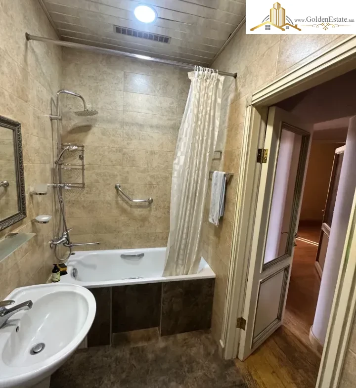 3 սենյականոց բնակարան Կիևյան փողոցում Արաբկիրում, 70 քմ, բարձր առաստաղներ, քարե շենք