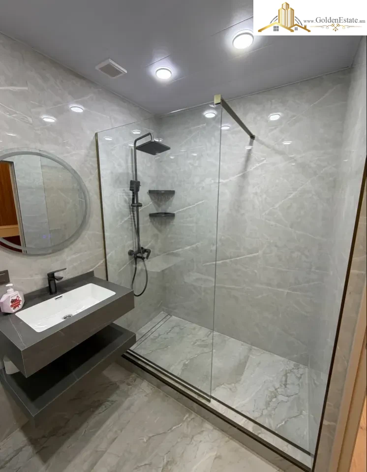 2 սենյականոց բնակարան նորակառույց շենքում Ադոնցի փողոցում Արաբկիրում, 56 քմ, 2/16 հարկ