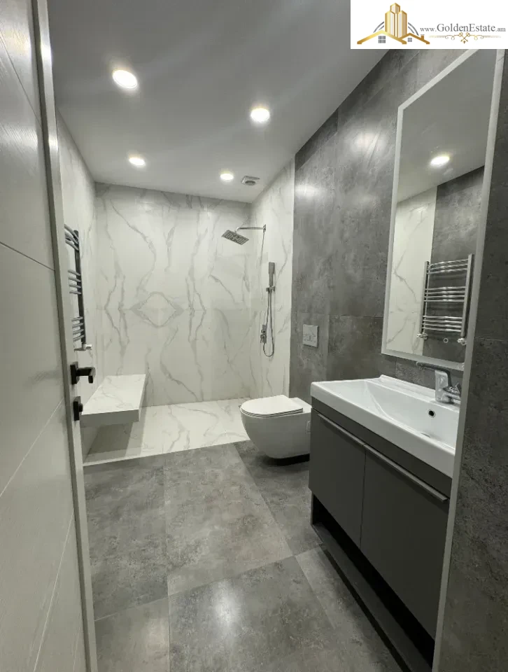 3 սենյականոց բնակարան նորակառույց շենքում Սերո Խանզադյան փողոցում Նորք-Մարաշում, 68 քմ, 4/17 հարկ