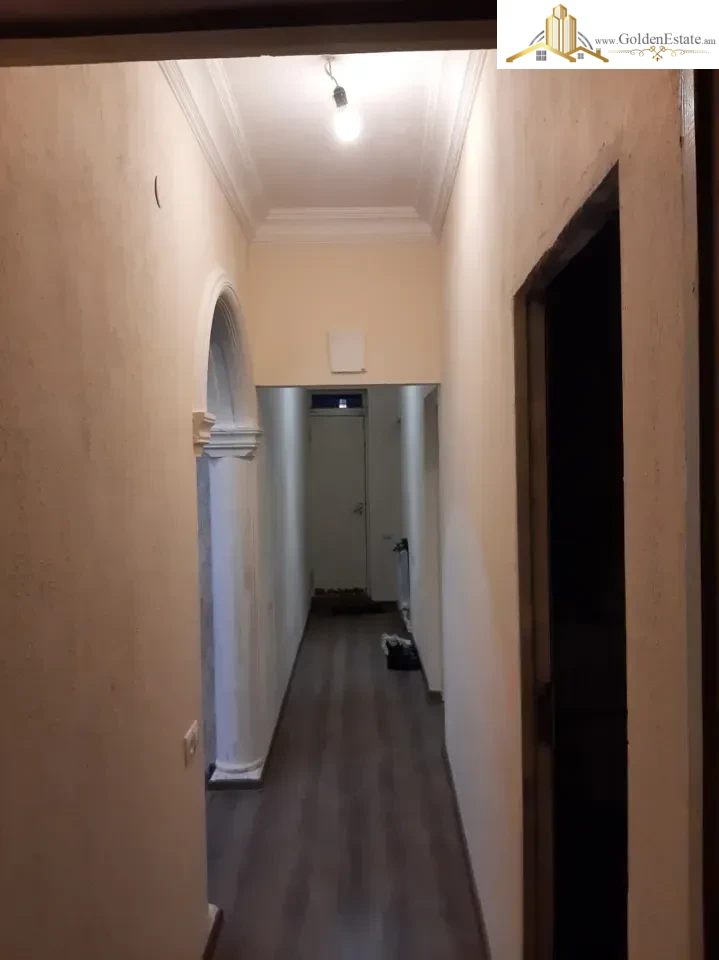 Երկու հարկանի քարե տուն, Մուղնի գյուղ Աշտարակում, 300 քմ, 654 քմ հողի վրա, 2 սանհանգույց