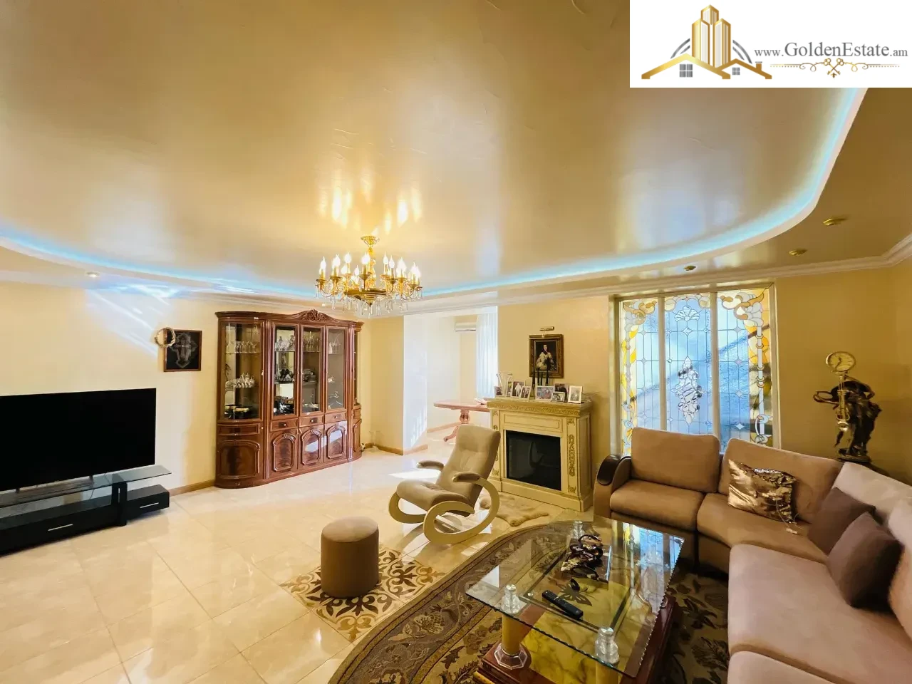 6 սենյականոց բնակարան Հրաչյա Քոչարի փողոցում Արաբկիրում, 193 քմ, 2 սանհանգույց, բարձր առաստաղներ