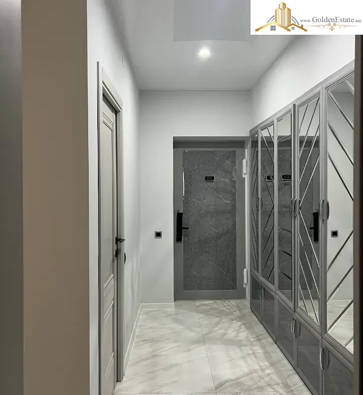 2 սենյականոց բնակարան Մազմանյան փողոցում Աջափնյակում, 50 քմ, նախավերջին հարկ, բարձր առաստաղներ