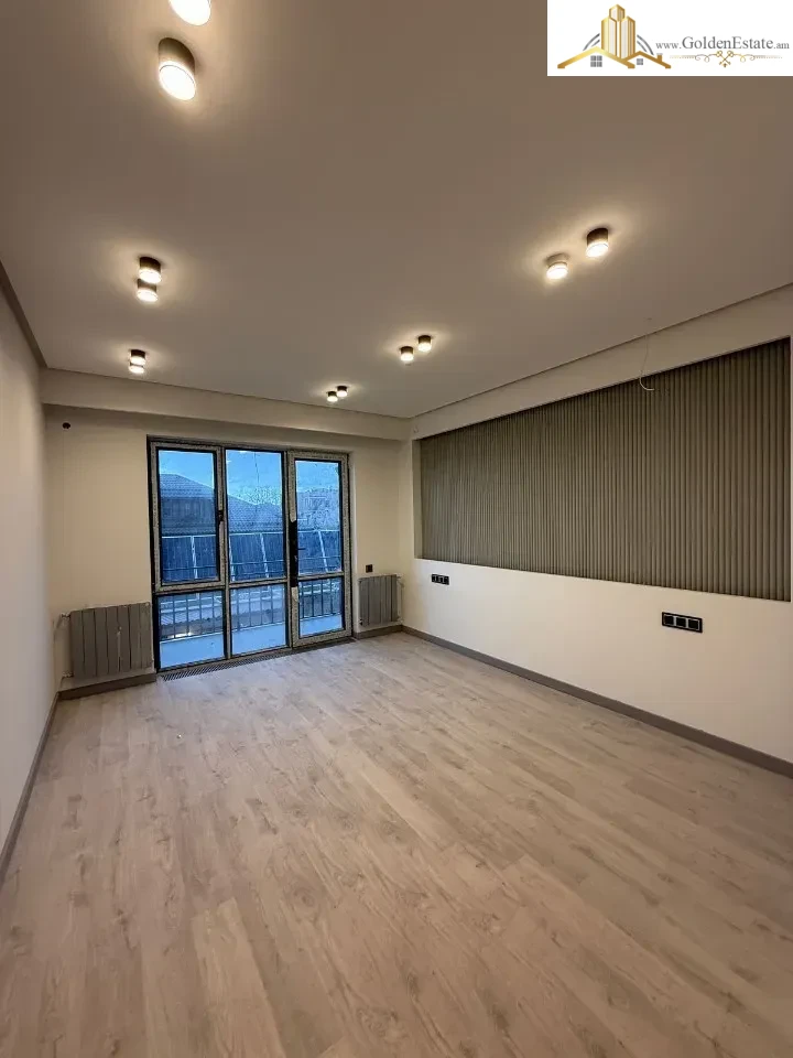 Երկու հարկանի քարե թաունհաուզ Բագրևանդի փողոցում Նոր Նորքում, 75 քմ, 250 քմ հողի վրա, 2 սանհանգույց